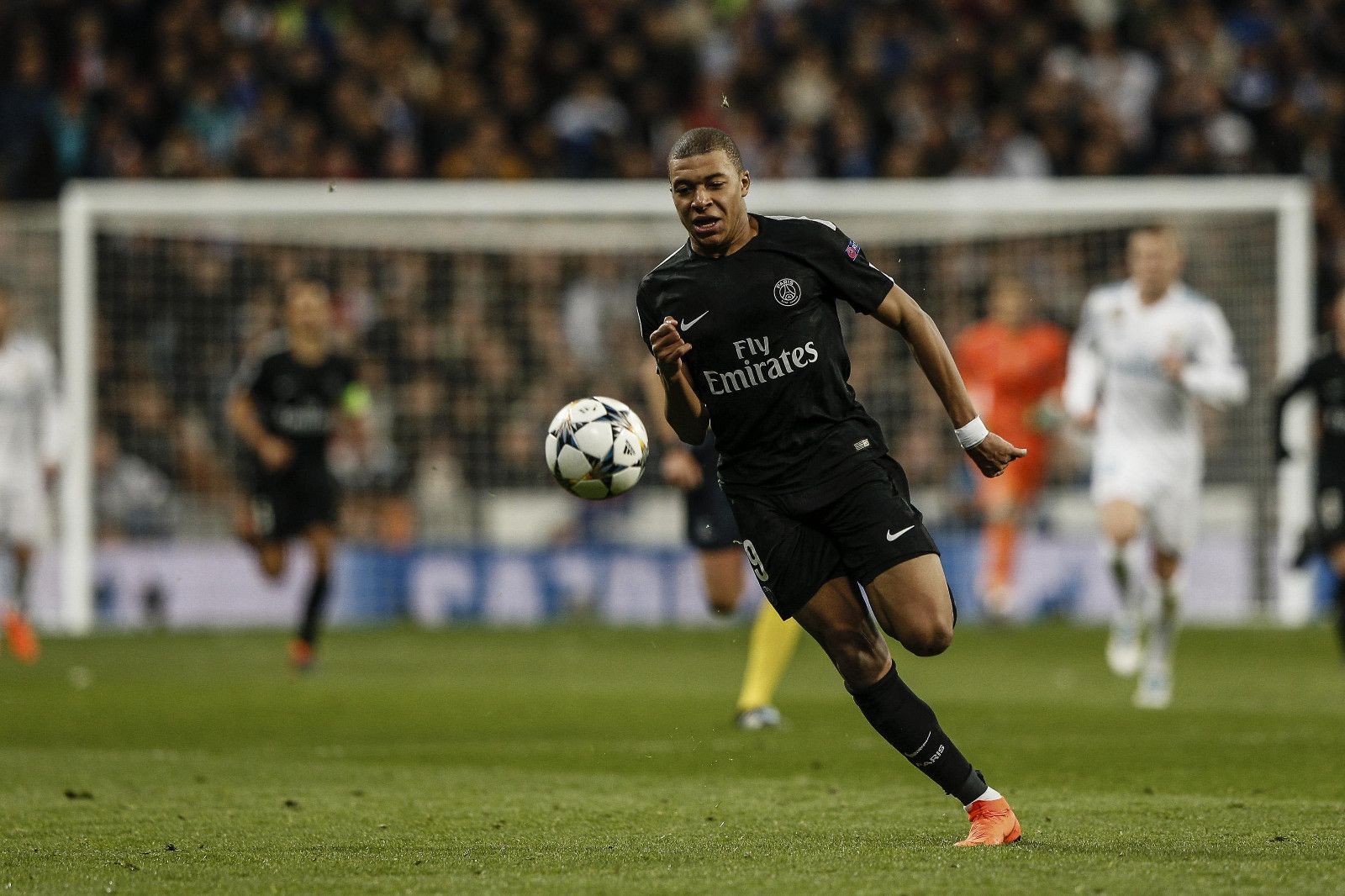 瓦德尔：凯恩若选择离开拜仁，应当优先考虑转会至皇马或巴萨