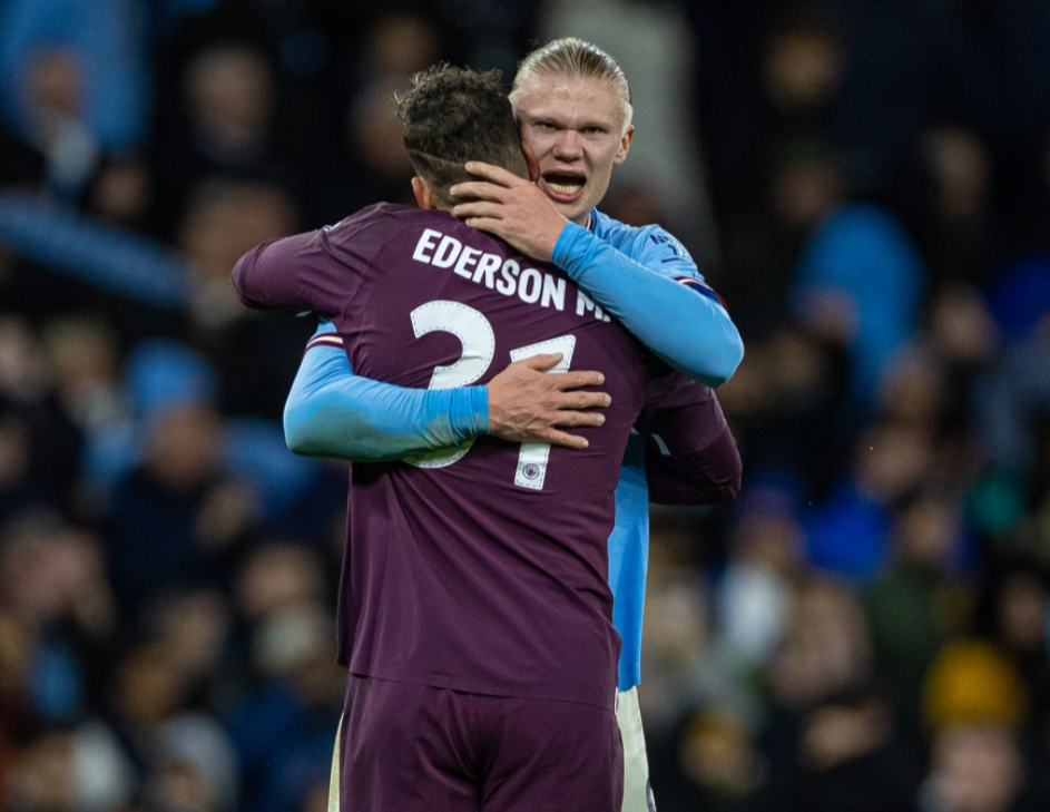 记者：诺坎普保安看到梅西后非常惊讶，当即就放他进去了