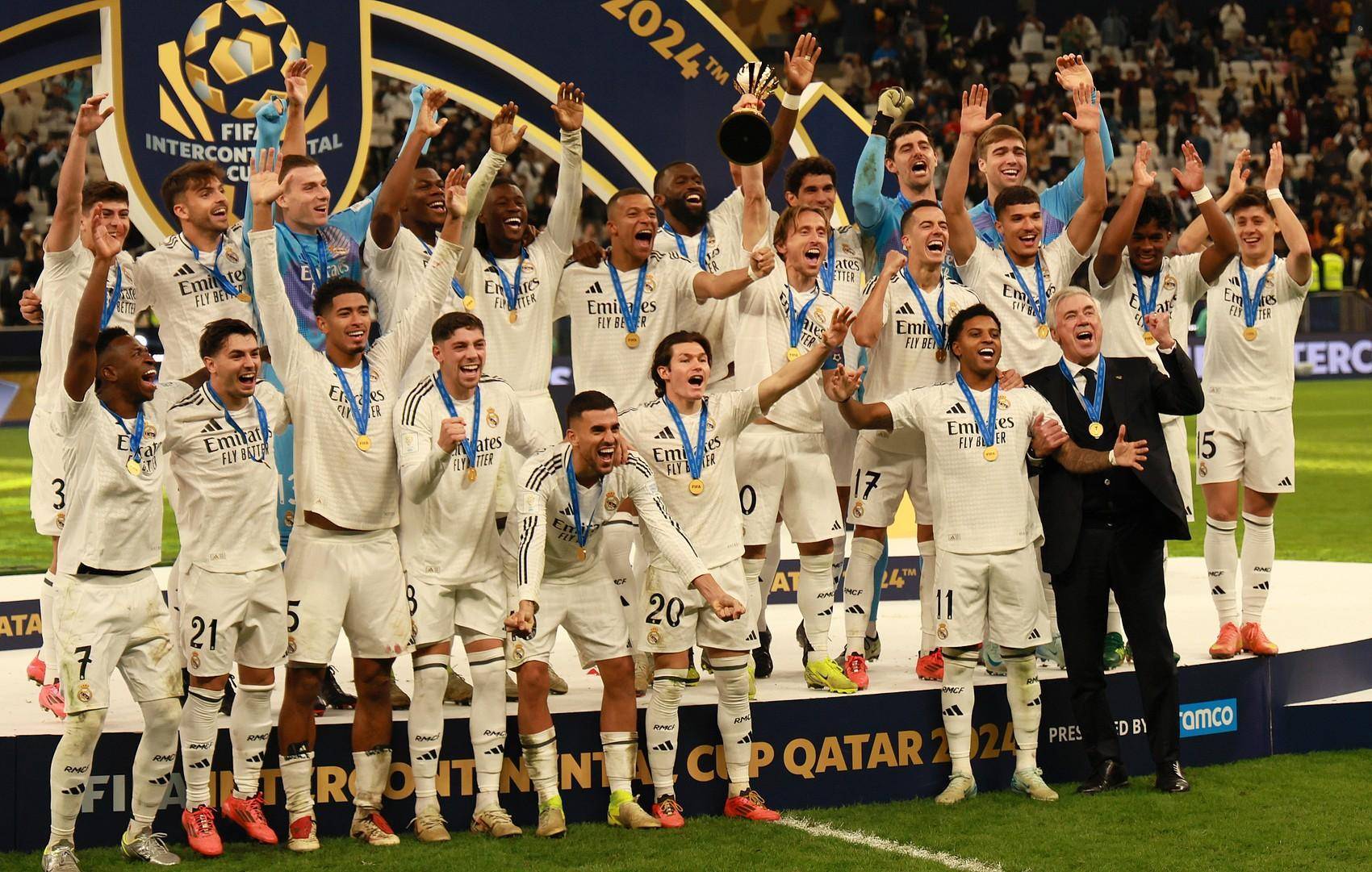 恐怖！本赛季杜伦作为挡拆顺下球员命中率高达83.3%