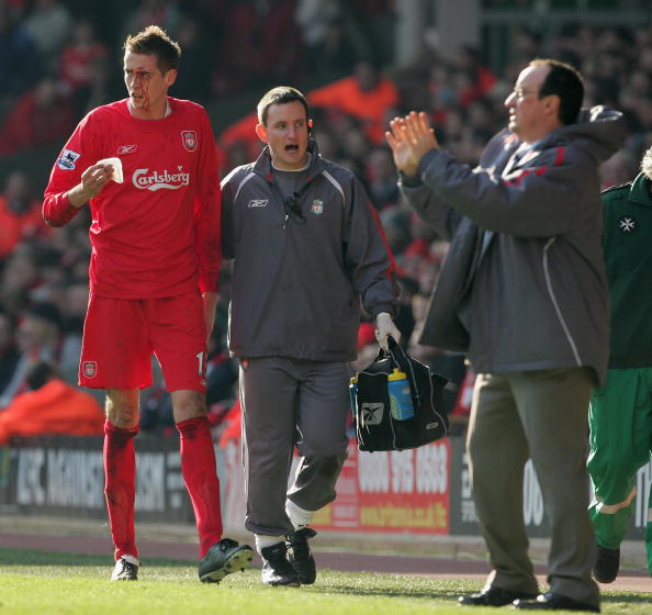 北德容传人！官方：迭戈·戈麦斯对维尔茨的犯规未使用过度力量，非红牌犯规（官方判定：迭戈-戈麦斯对维尔茨的犯规未属过度用力，不达红牌标准）