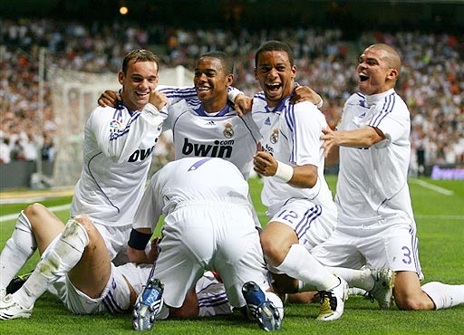 意媒：罗马有意萨尔茨堡红牛的多格莱斯，但目前转会预算有限