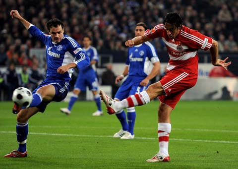 愿无大碍！英冠查尔顿vs朴茨茅斯因看台球迷昏迷不醒腰斩