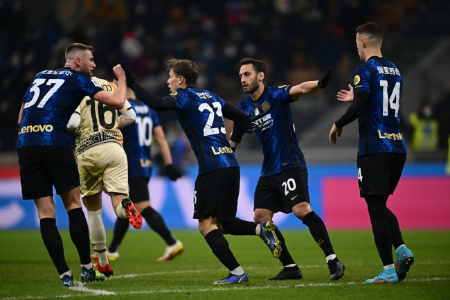 贝蒂斯主席：佩莱格里尼会续约一年，冬窗球队需要继续补强