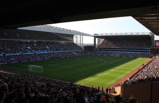 斯洛特：失去伊萨克是沉重打击，和狼队一起怀念若塔（斯洛特称伊萨克缺席是巨大打击，将与狼队共同追忆若塔）