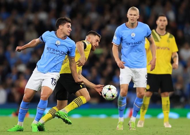 官方：沃尔夫斯堡临时主帅鲍尔转正，签约至27年6月（官宣：沃尔夫斯堡扶正临时主帅鲍尔，合同至2027年6月）