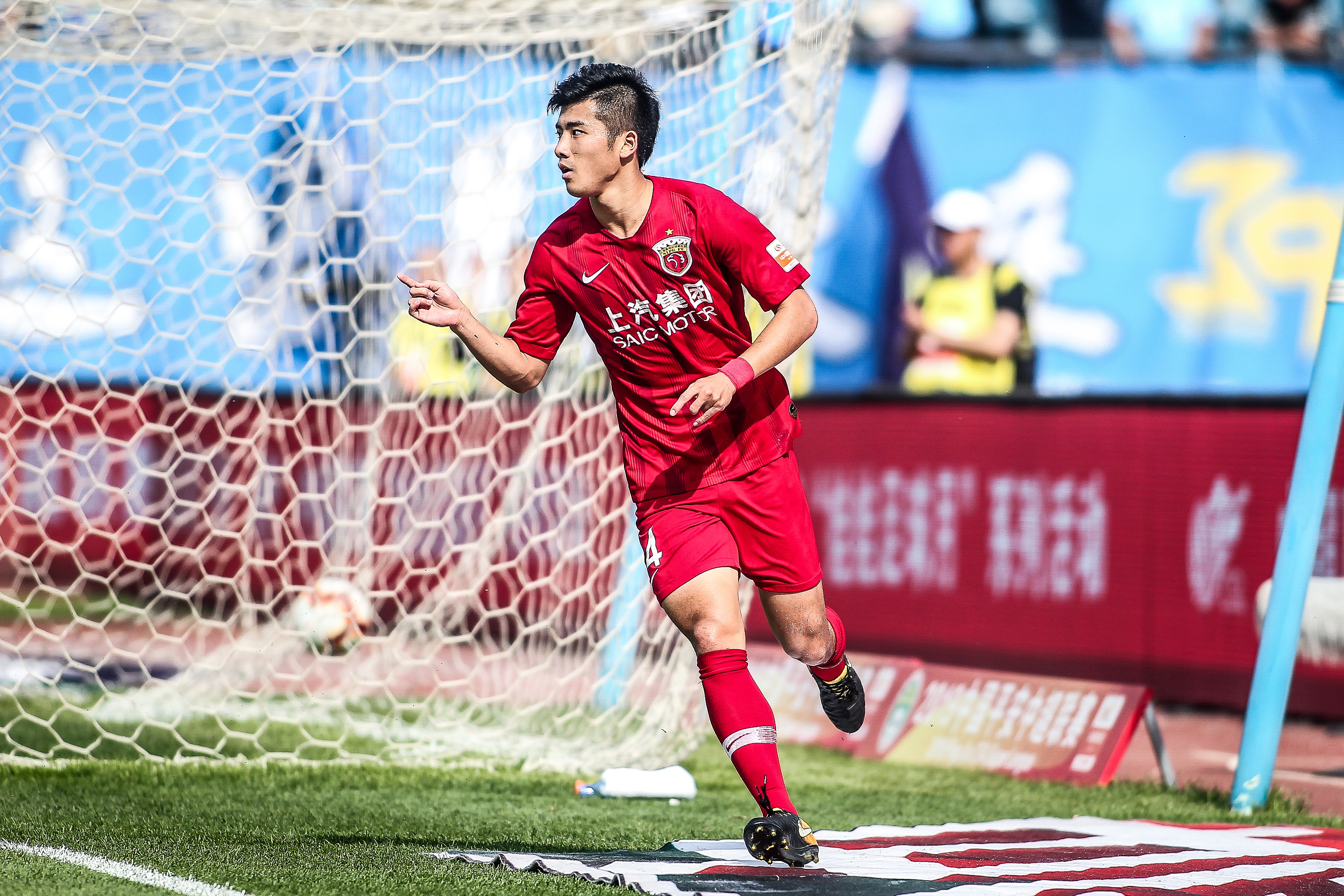 球队中场拦截成功率联盟领先