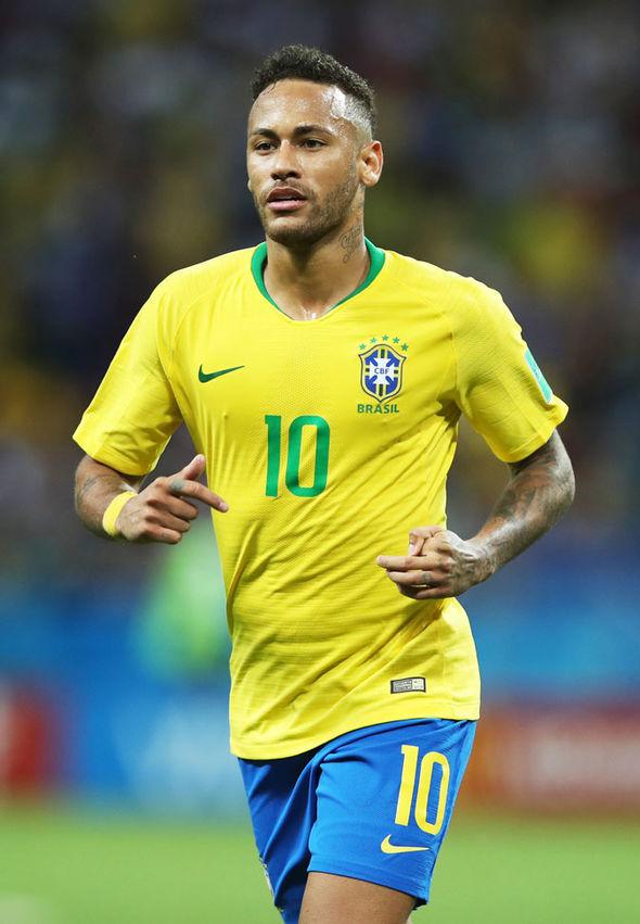 被换下后遭球迷狂嘘，维尼修斯赛后社媒换掉皇马头像（被嘘换下，维尼修斯赛后在社媒移除皇马头像）