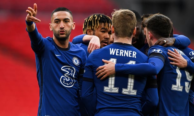 多特蒙德球迷挂横幅，反对海外比赛并攻击西甲高层