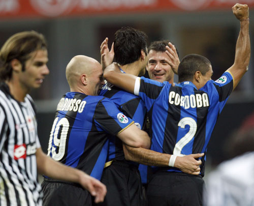 德甲最新积分榜：拜仁9分优势领跑，多特第2，美因茨垫底（德甲榜单更新：拜仁以9分优势领跑，多特第二，美因茨垫底）