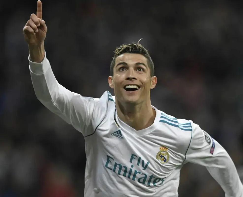 欧冠-费兰托雷斯双响拉菲尼亚破门 巴萨3-2多特（欧冠：费兰-托雷斯梅开二度，拉菲尼亚建功，巴萨3-2力克多特）