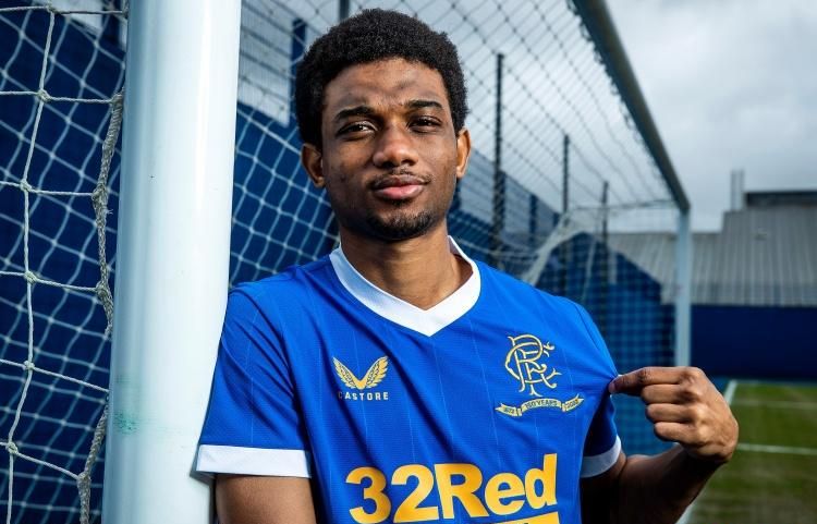 英超第14轮，利物浦、切尔西爆冷，阿森纳巩固领先，曼城或与阿森纳争夺冠军。（英超第14轮：利物浦、切尔西意外失分，阿森纳稳固领跑，曼城或将与枪手争冠）