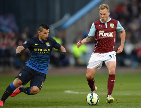 成都蓉城主帅徐正源获三年大合同，球队获亚冠资格，有望争夺双冠，球迷期待新赛季表现。